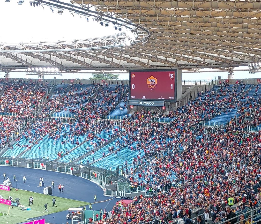 Prima L’amore, Poi Il Silenzio E L’inedito All’Olimpico